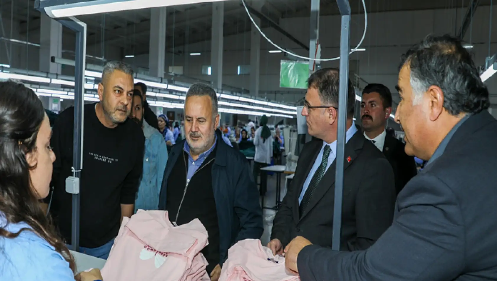 Vali Balcı, tekstil fabrikası inşaatlarını inceledi