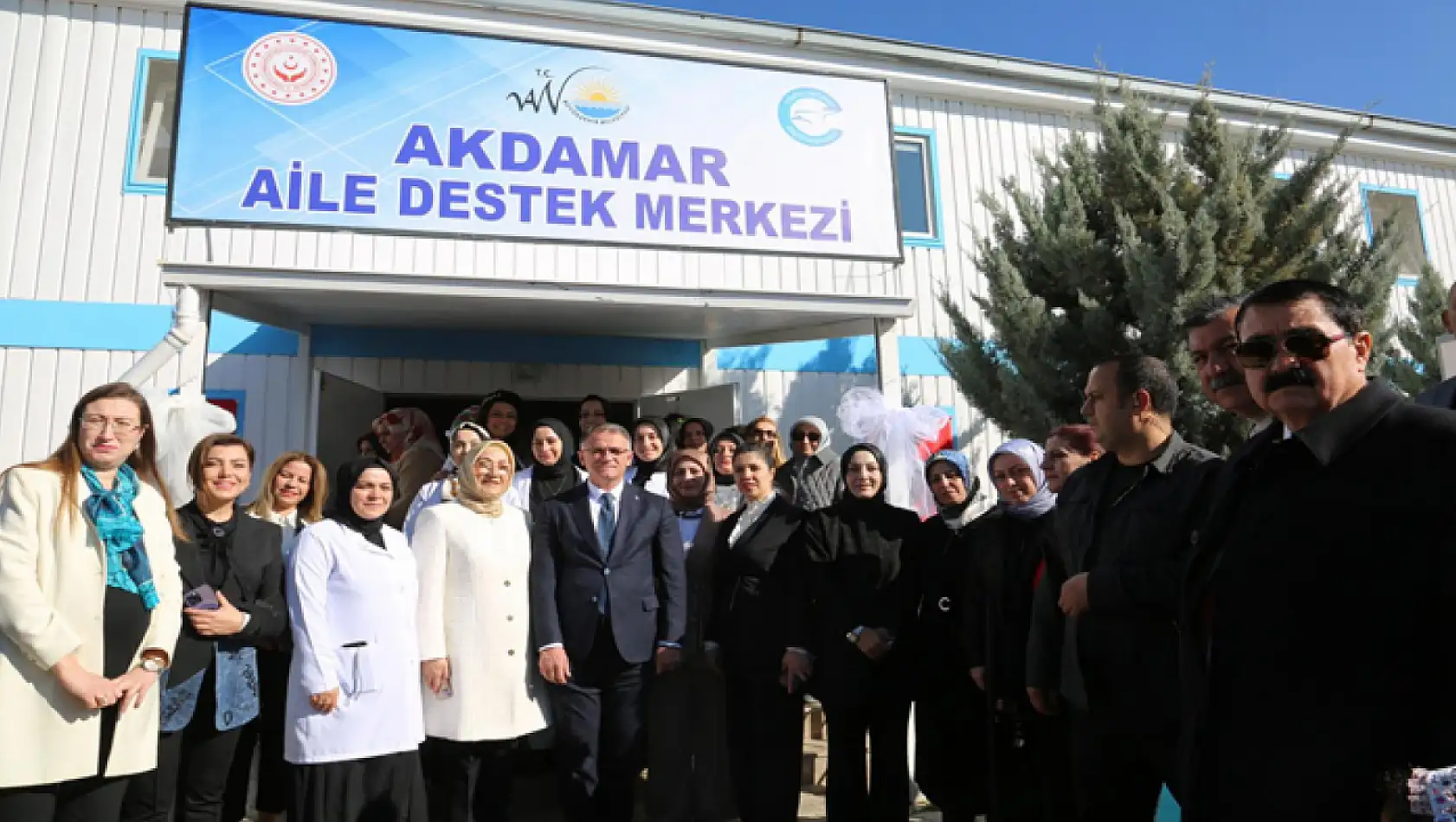 Van Büyükşehir Belediyesi Aile Destek Merkezi hizmete açıldı