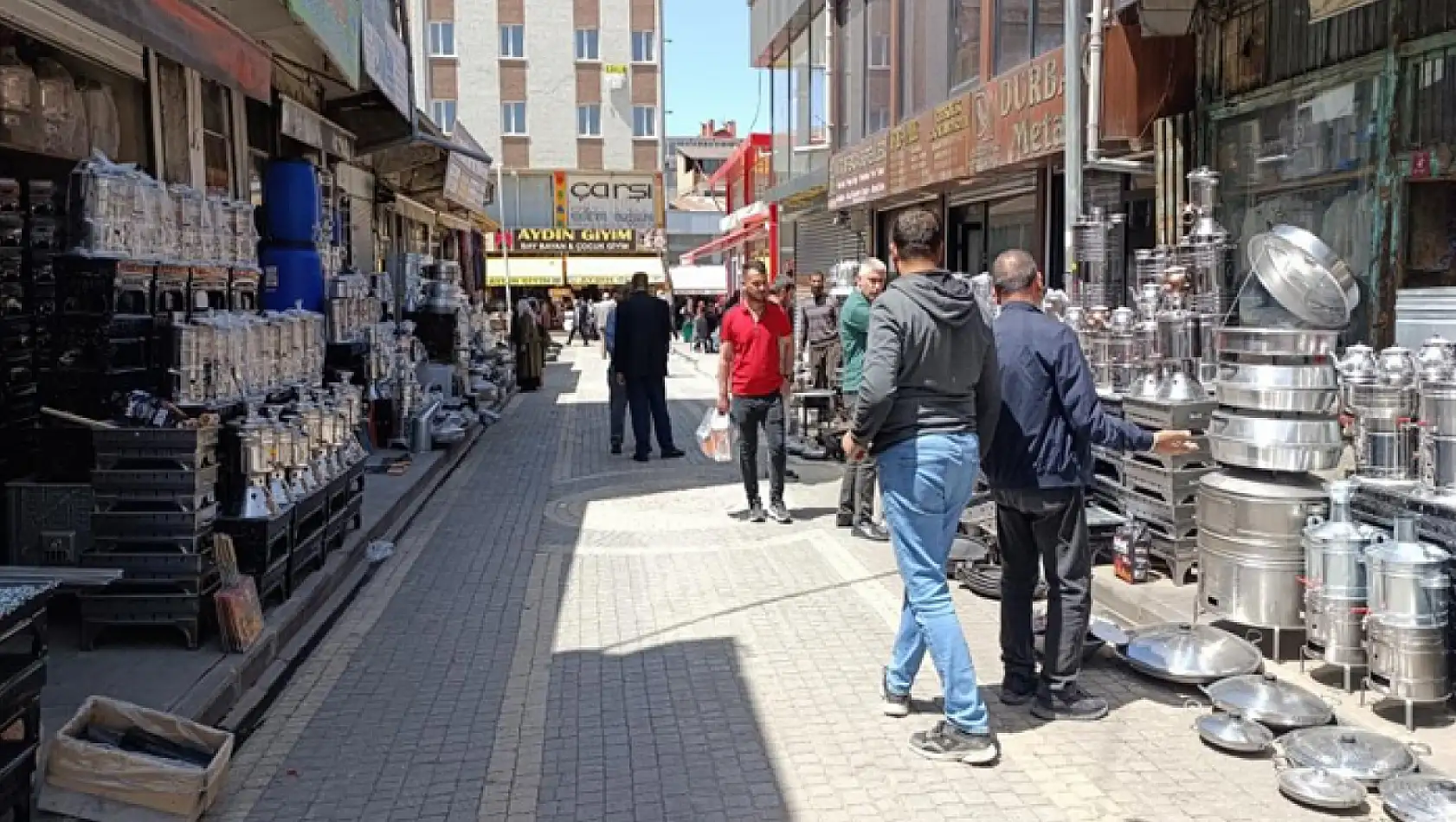 Van'da 'Tarihi Çarşı'da hareketlilik