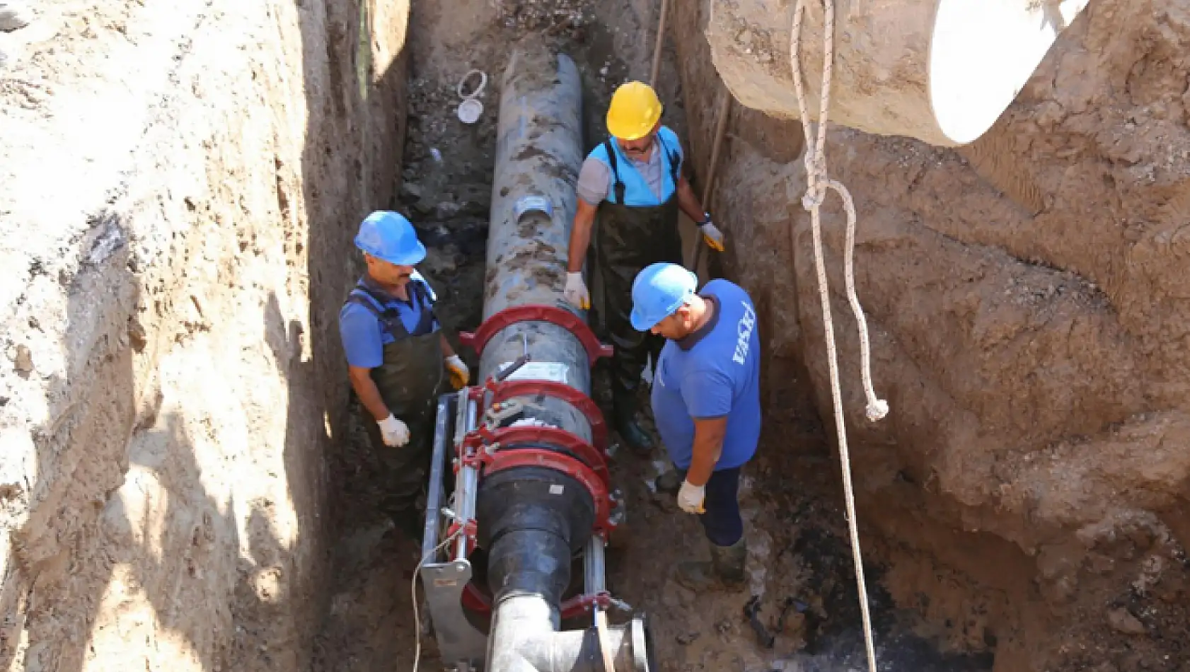 VASKİ 6 bin 300 metre yeni içme suyu hattı çekti