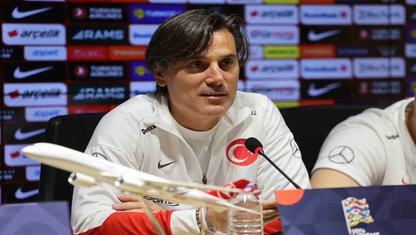 Vincenzo Montella: 'Her zaman birlikten güç doğar, daha güçlü oluruz'