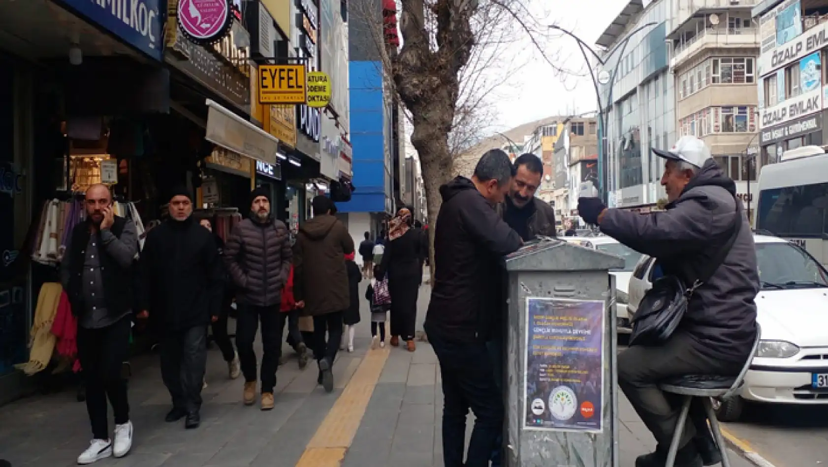 Ya çıkarsa, talih kuşu başıma konarmı diyen Vanlıların umudu piyango biletinde