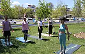 Edremit sahilinde ücretsiz yoga etkinliği