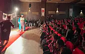 Gürpınarlı çocuklar ilk defa tiyatroyla buluştu