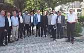 Kanan Beşparmak Mahallesi'nde vatandaşların sorunlarını dinledi