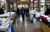 Van'ın tescilli lezzeti taze otlu peynir raflardaki yerini aldı