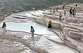 Van'ın travertenlerine ziyaretçi akını