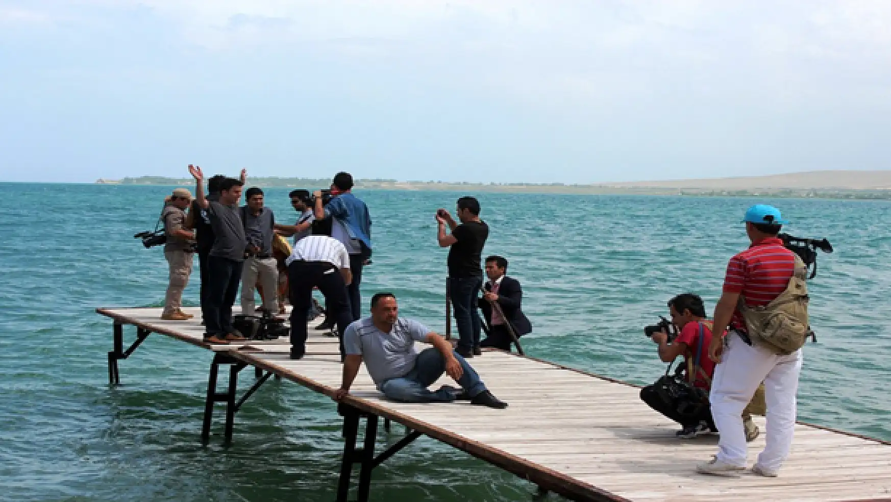 Kuzey Irak'lı Gazeteciler Van'ı Gezdi