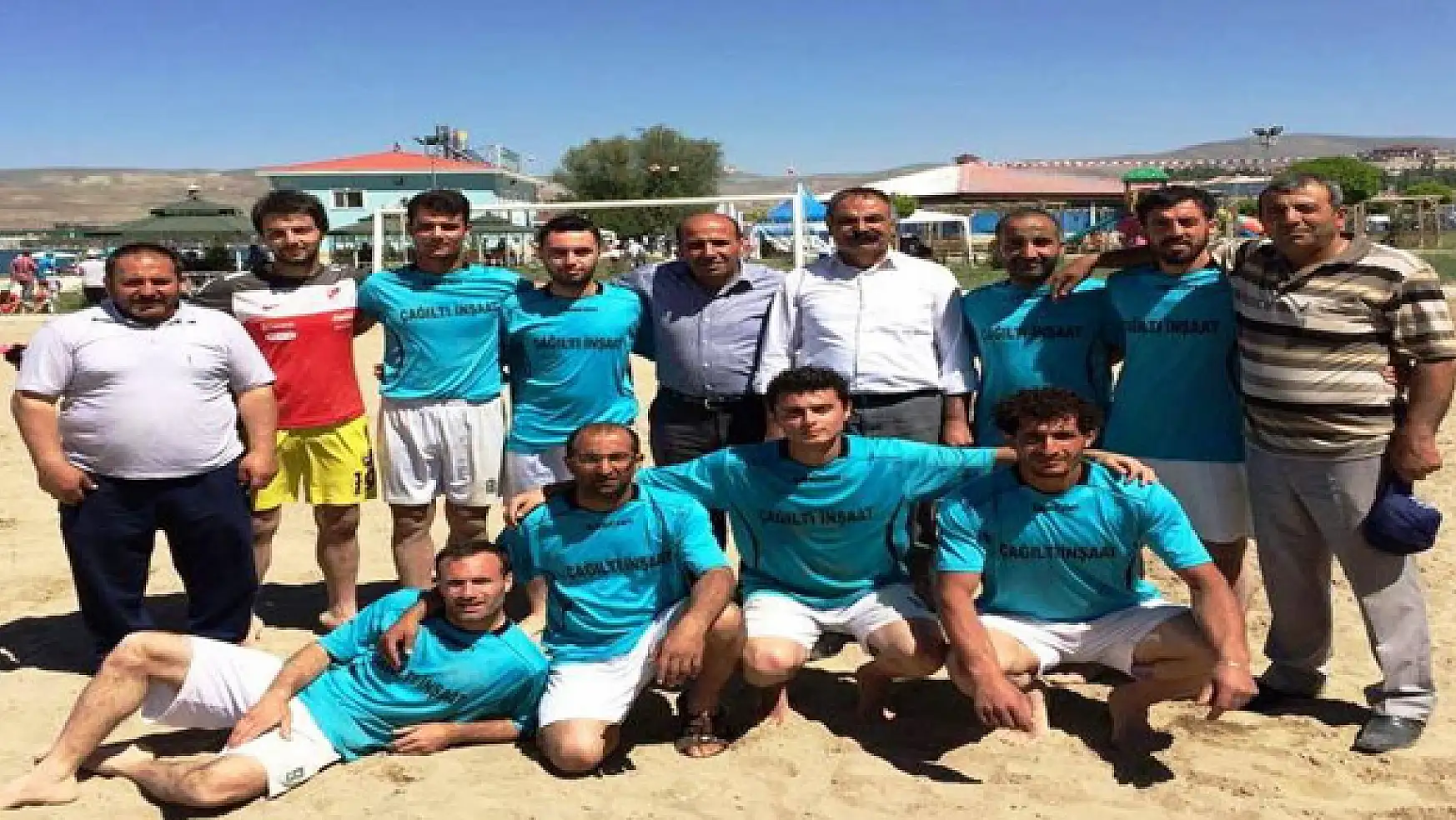 Erciş Plaj Futbolunda Şampiyon Oldu