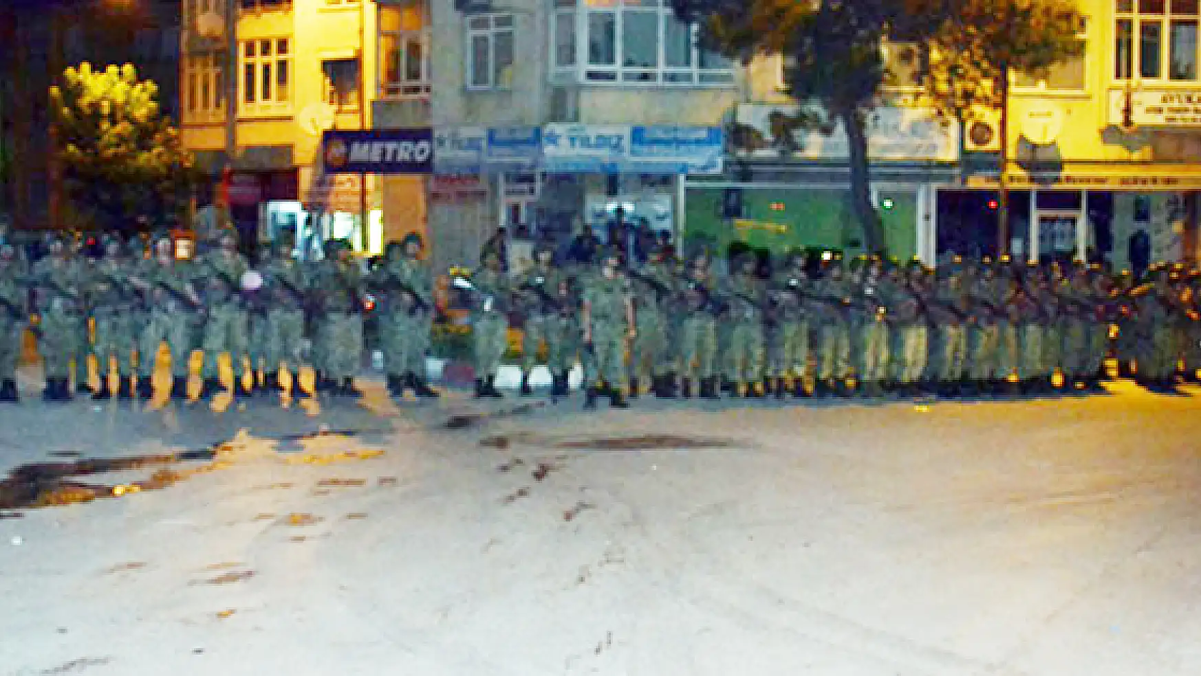 Edirne'de asker şehre indi!