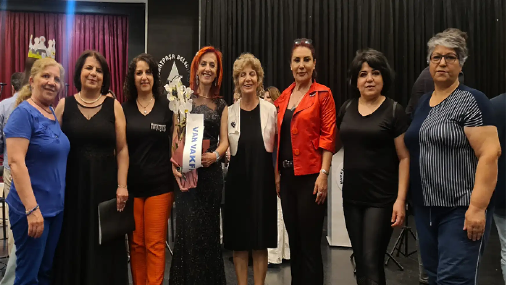 Antalya Van Vakfı'ndan gönül dostları konserine destek