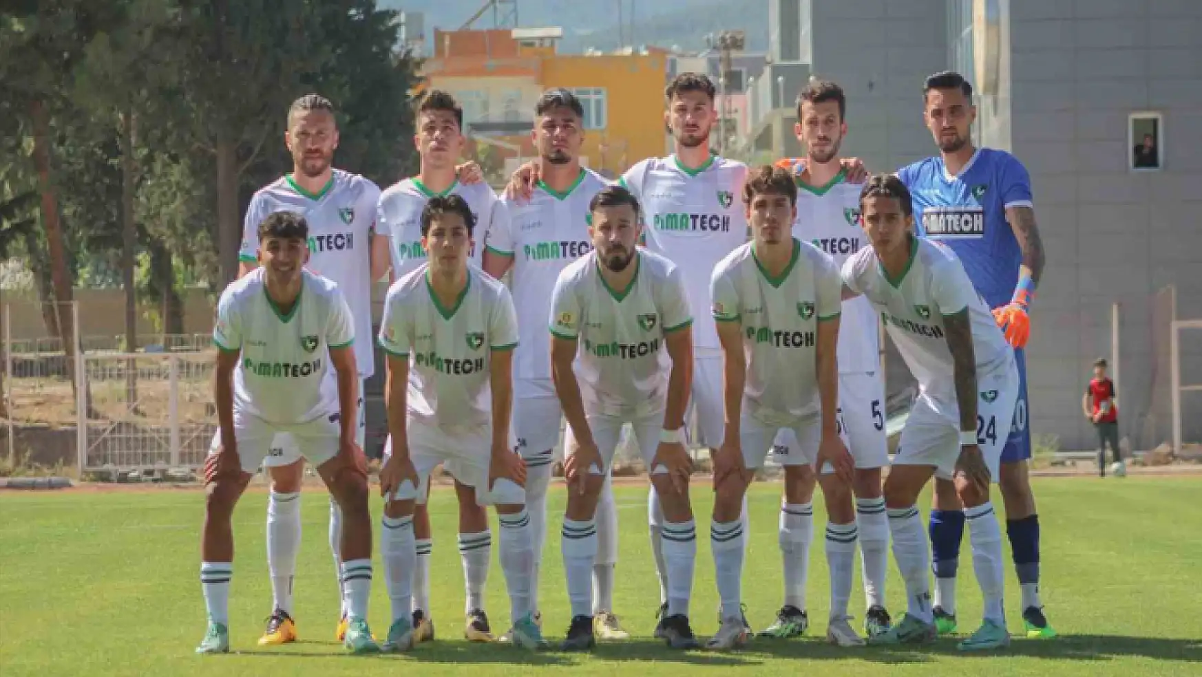 Eski Süper Lig takımlarından Denizlispor 3. Lig'e düştü