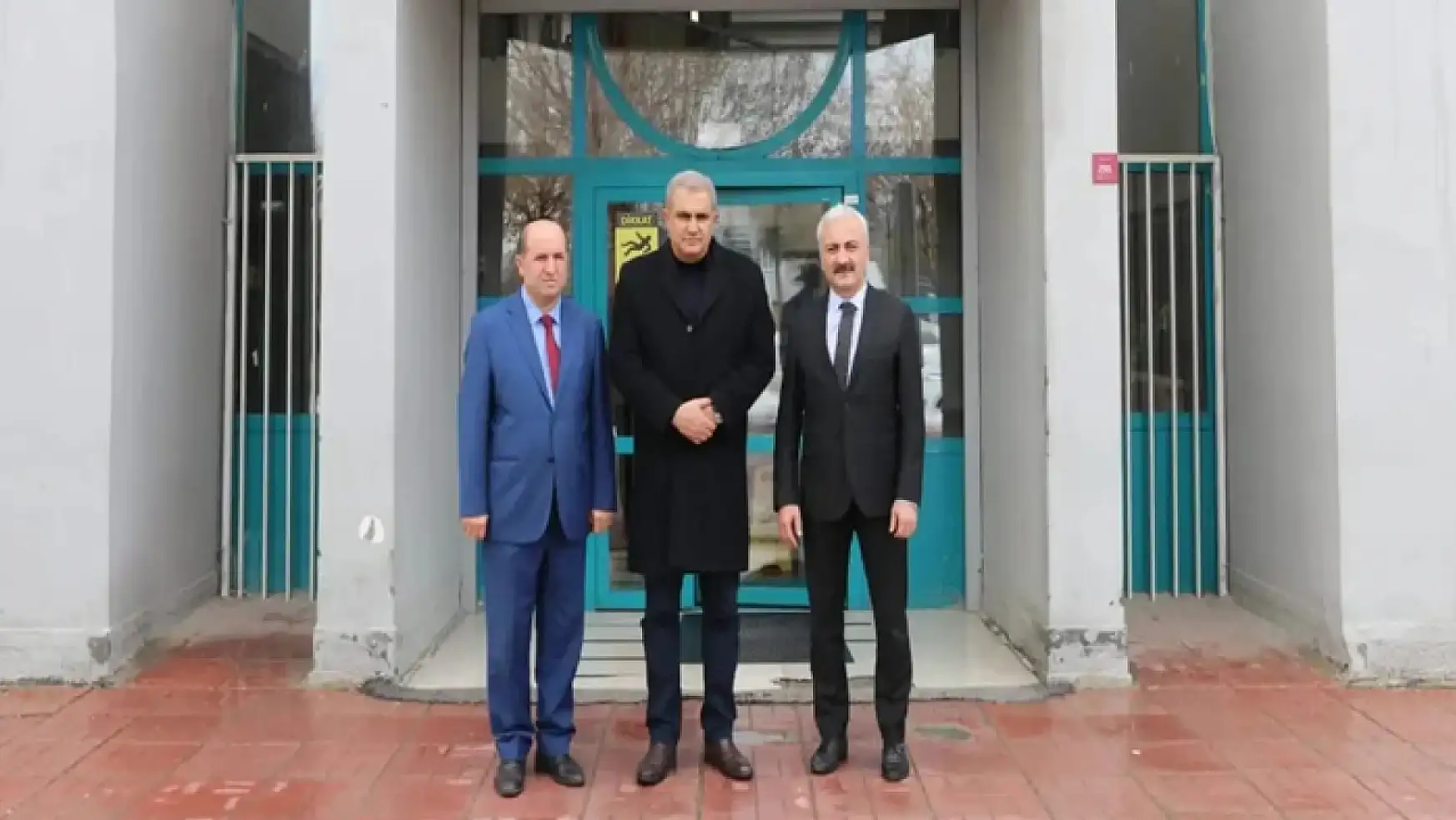 Oflas Tuşba'nın banka ATM talebine kayıtsız kalmadı