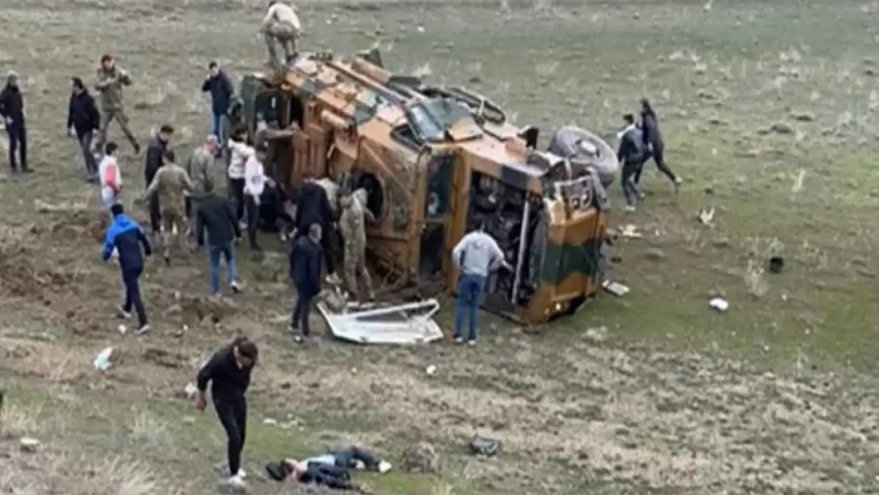 Van'da askeri araç kaza yaptı: 6 yaralı