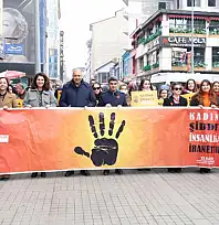 Ağrı'da kadına yönelik şiddete karşı farkındalık yürüyüşü