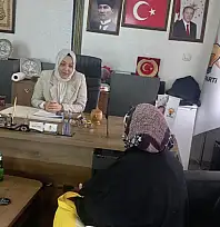AK Parti Kadın Kolları Başkanı Zerrin Alpaslan talepleri dinledi