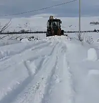 Alaköy Mahallesi'nde kar temizliği çalışması