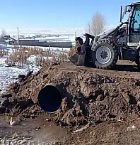 Aşağı Turgali Mahallesi'nde koruge boru çalışması