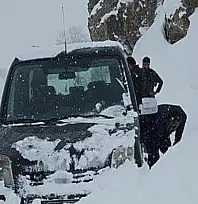 Bahçesaray'da çığ faciası son anda atlatıldı