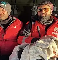 Bahçesaray'da iki hasta helikopterle Van'a sevk edildi