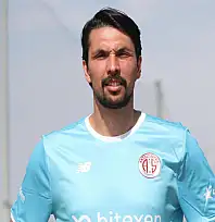 Başarılı file bekçisi Alperen Uysal Vanspor'da