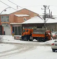 Başkale'de 19 yerleşim yerinin yolu ulaşıma kapandı