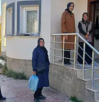 Başkan Ilıkan Hoşap Mahallesi'nde kadınlarla buluştu