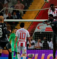 Beşiktaş Antalyaspor'u 3 golle geçti!