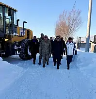 Bitlis'te karla mücadele çalışmaları aralıksız devam ediyor
