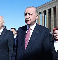 Cumhurbaşkanı Erdoğan başkanlığındaki devlet erkanı Anıtkabir'i ziyaret etti