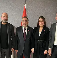 Cumhuriyet Partisi Van İl Başkanı Aslan CHP'ye katıldı