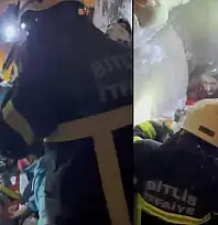 Damda kar temizlerken üzerlerine çığ düştü