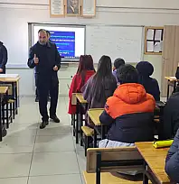 Deniz'den üniversite hazırlık kurslarına moral ziyareti