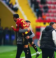 Denswill ve Furkan Soyalp ilk gollerini attı