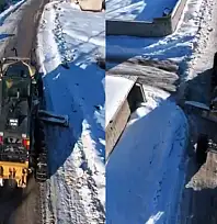 Erciş'te kar temizleme çalışmaları sürüyor