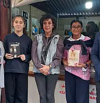 Erda Yayınları Yazarları Cizre Kitap Fuarı'nda okurlarıyla buluştu