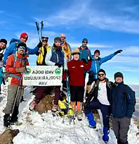 Erek Dağı'na zirve tırmanışı