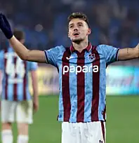 Ernest Muçi Beşiktaş'ı bekliyor