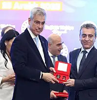 Erzurum'a gelecek ambulansları teslim alındı