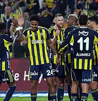 Fenerbahçe'de hedef derbi galibiyeti ile liderliği almak