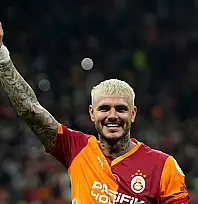 Galatasaray'da maç sonu üçlüsü Mauro Icardi'den