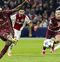 Galatasaray'da Osimhen antrenmanda yer aldı