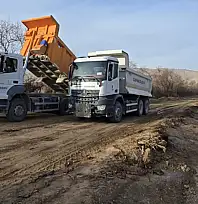 Gürpınar'da yol çalışmaları sürüyor