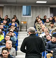 Hakkâri'de polislere farkındalık eğitimi