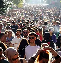 İstihdam oranı yüzde 49,0, işgücüne katılım yüzde 53,5 olarak açıklandı