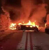 Japonya'da 50 araçlık zincirleme kaza: 2 ölü, 26 yaralı