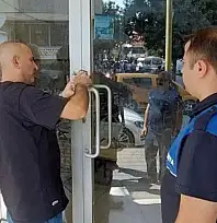 Kaldırımı işgal eden iş yeri faaliyetten men edildi