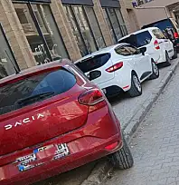 Kaldırımların otopark olarak kullanılmasına tepki