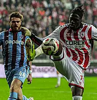Karadeniz derbisinde kazanan Trabzonspor