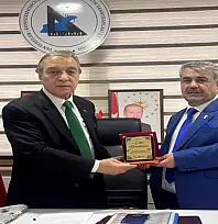 Karaduman, görevini yeni Başkan Niyazi Emin'e devretti